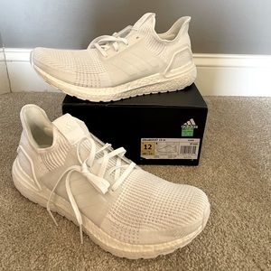 Adidas UltraBOOST 19